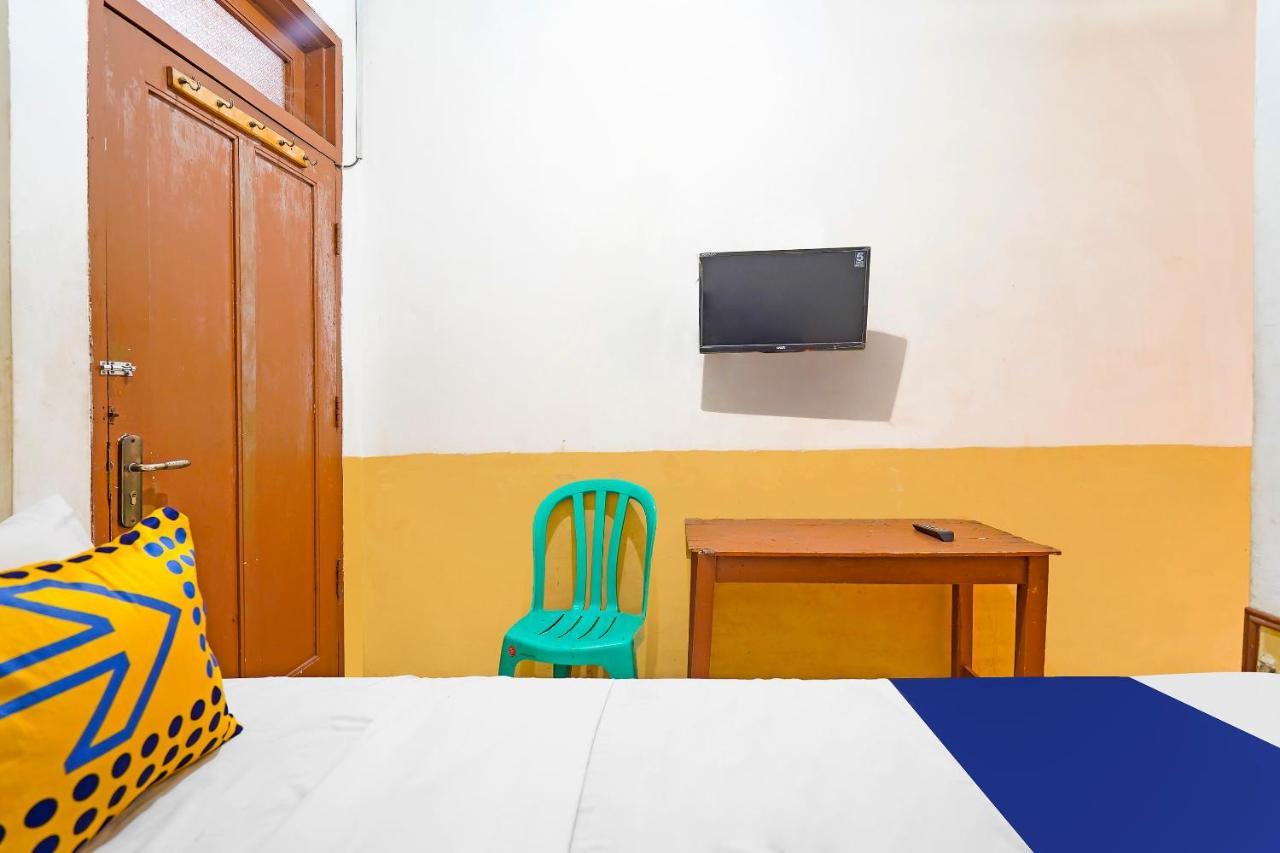Spot On 91444 Hotel Arimbi Bandung Bagian luar foto