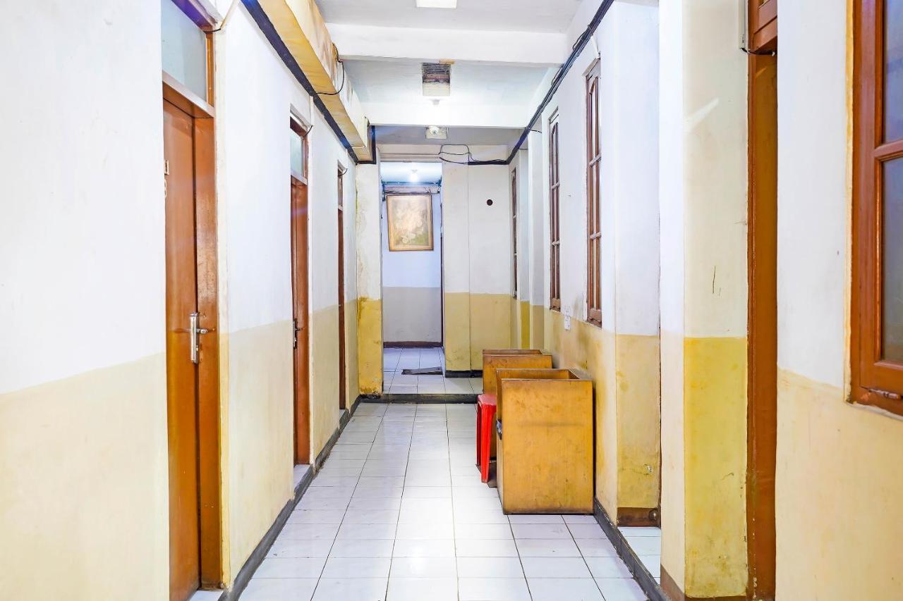 Spot On 91444 Hotel Arimbi Bandung Bagian luar foto