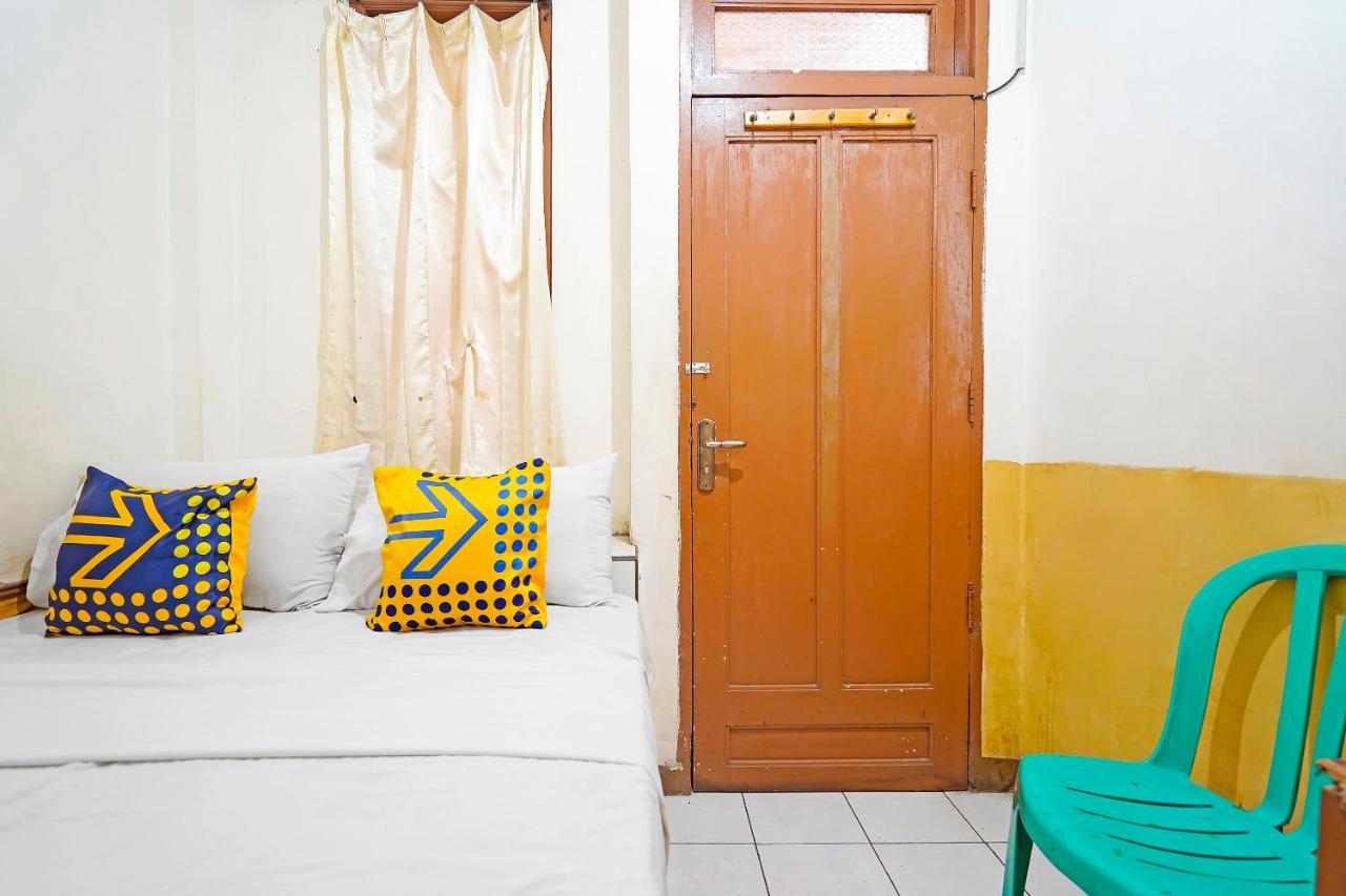 Spot On 91444 Hotel Arimbi Bandung Bagian luar foto